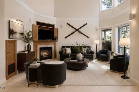 Living - 16775 Pony Express Way, Bend, OR 97707 photo 4 of 4