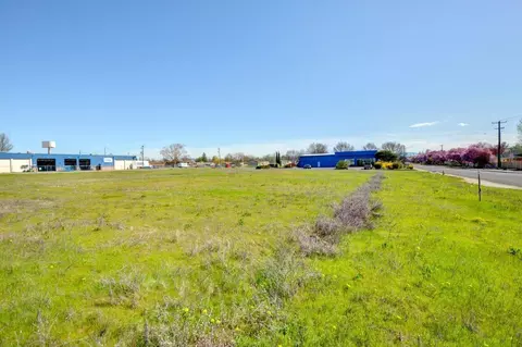 0 Avenue A, White City, OR 97503