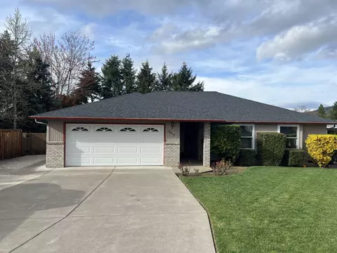 3017 Cleopatra Cir, Medford, OR 97504