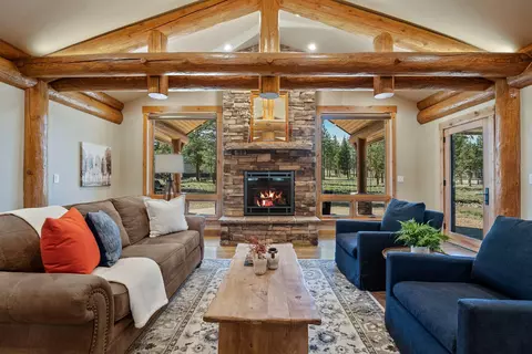 70163 Longhorn Dr, Sisters, OR 97759
