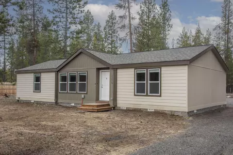 15656 6th St, La Pine, OR 97739