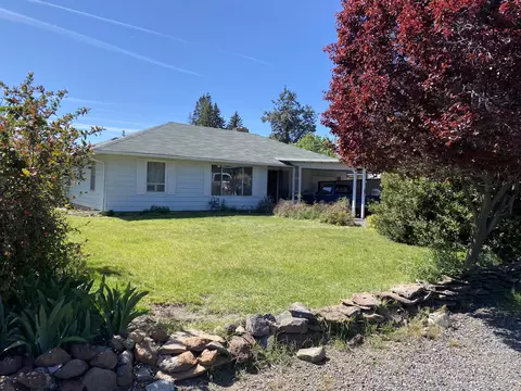1726 Kane St, Klamath Falls, OR 97603