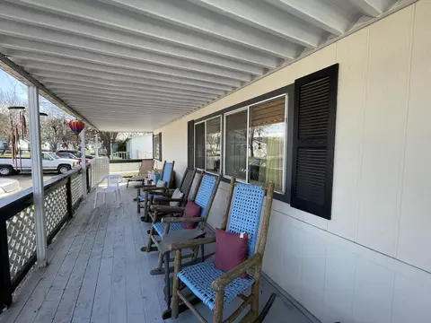 633 E Archwood Dr #60, Eagle Point, OR 97524 photo 5