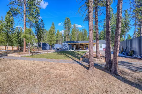 1909 Hackett Dr, La Pine, OR 97739 photo 11