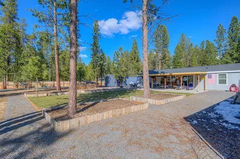1909 Hackett Dr, La Pine, OR 97739 photo 10