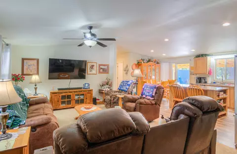 1909 Hackett Dr, La Pine, OR 97739 photo 18