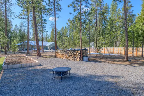 1909 Hackett Dr, La Pine, OR 97739 photo 14