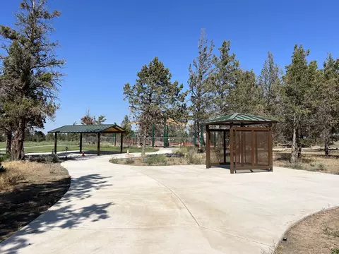 Exterior - 3903 NE Oakside Loop, Bend, OR 97701 photo 13 of 13
