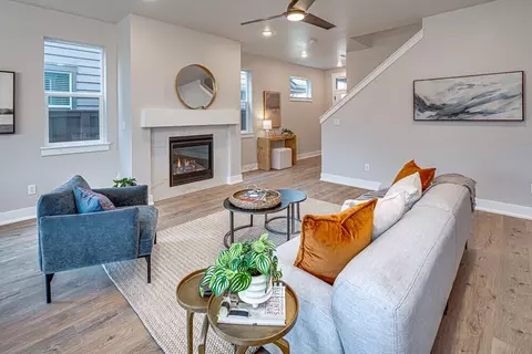 Living - 3903 NE Oakside Loop, Bend, OR 97701 photo 1 of 2