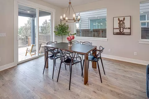 Dining - 3903 NE Oakside Loop, Bend, OR 97701 photo 1 of 4