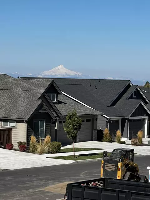 Other - 3903 NE Oakside Loop, Bend, OR 97701 photo 2 of 7