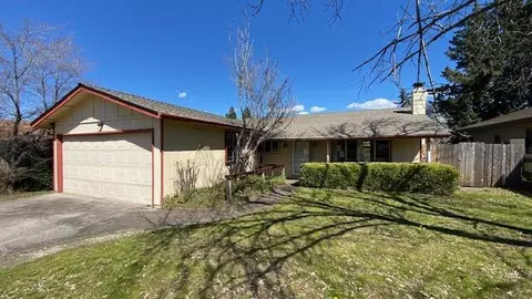 874 Oak Knoll Dr, Ashland, OR 97520