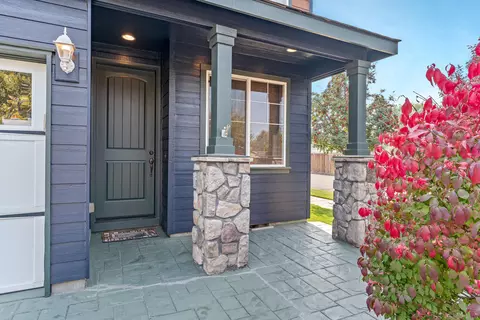 2867 NE Jackdaw Dr, Bend, OR 97701 photo 4