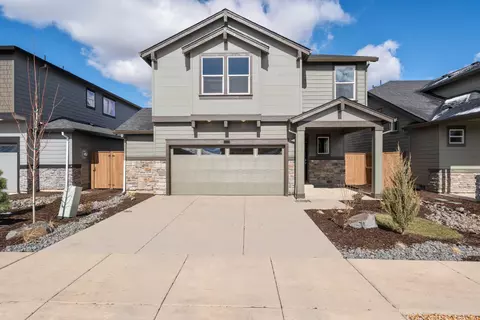 21613 SE Fuji Dr, Bend, OR 97702