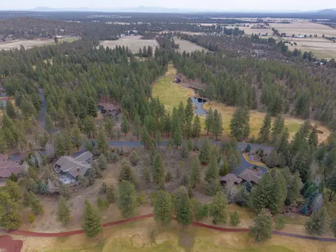 17074 Lady Caroline Dr, Sisters, OR 97759