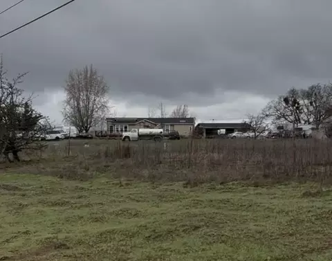 5871 Highway 140, Eagle Point, OR 97524 photo 3