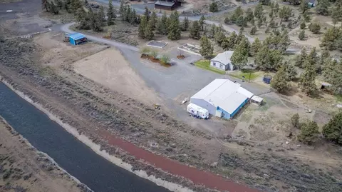 63636 Pioneer Loop, Bend, OR 97701 photo 4
