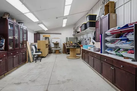 63636 Pioneer Loop, Bend, OR 97701 photo 24