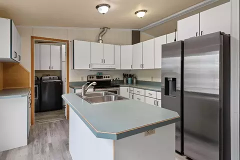 63636 Pioneer Loop, Bend, OR 97701 photo 11