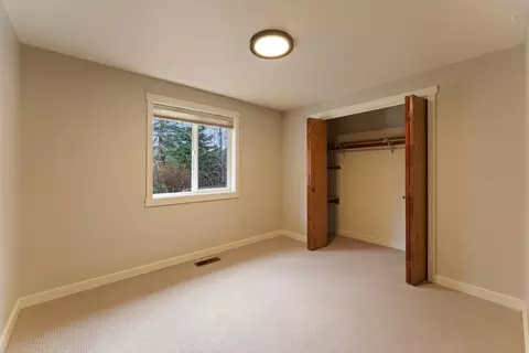 Bedroom - 61270 Victory Loop, Bend, OR 97702 photo 5 of 6