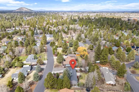 View/Area - 61270 Victory Loop, Bend, OR 97702 photo 4 of 4