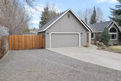 Exterior - 61270 Victory Loop, Bend, OR 97702 photo 7 of 18