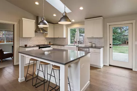 Kitchen - 61270 Victory Loop, Bend, OR 97702 photo 3 of 6