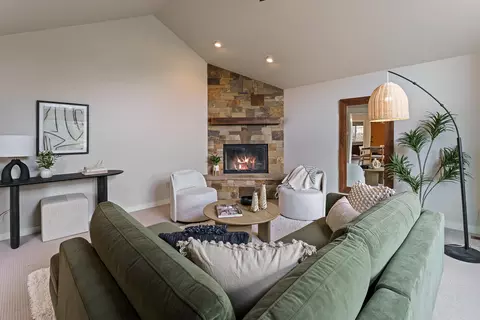 Living - 61270 Victory Loop, Bend, OR 97702 photo 2 of 3