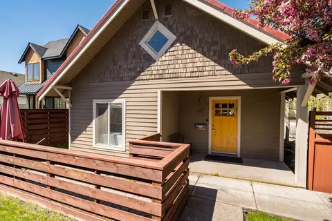 139 NW Broadway St, Bend, OR 97703