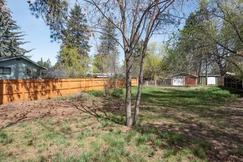 642 NE Seward Ave, Bend, OR 97701 photo 6