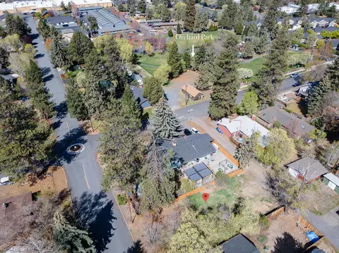 642 NE Seward Ave, Bend, OR 97701 photo 11