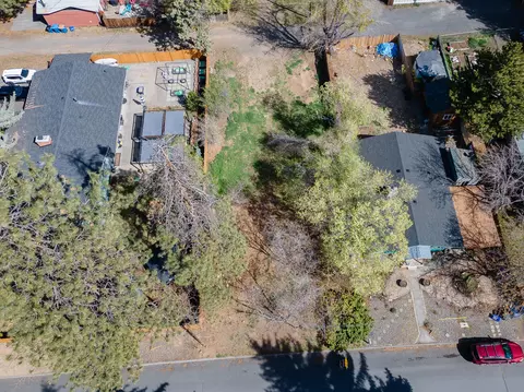 642 NE Seward Ave, Bend, OR 97701 photo 10