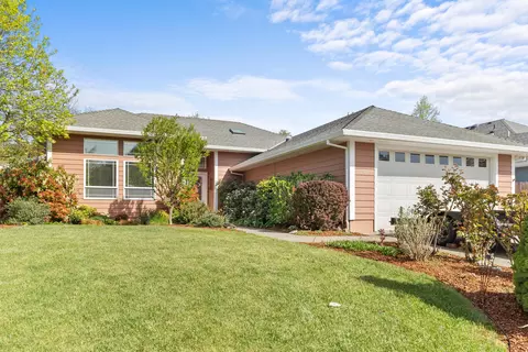 2757 Florer Dr, Grants Pass, OR 97527