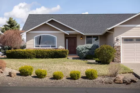 Exterior - 200 Ridgeview Dr, Culver, OR 97734 photo 2 of 6