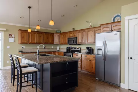 Kitchen - 200 Ridgeview Dr, Culver, OR 97734 photo 1 of 3