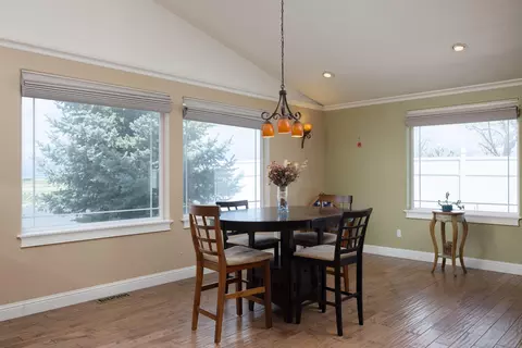 Dining - 200 Ridgeview Dr, Culver, OR 97734 photo 1 of 1