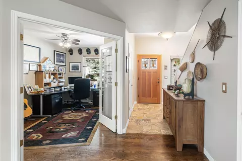 Entry Way - 20905 Clear View Ct, Bend, OR 97702 photo 1 of 2