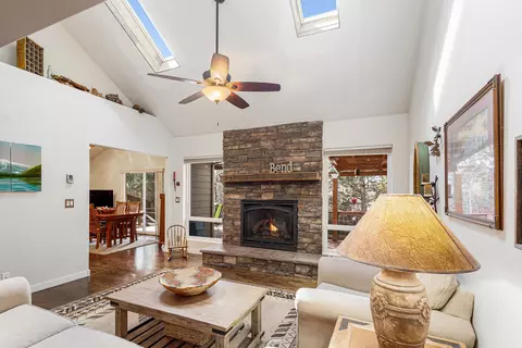 Living - 20905 Clear View Ct, Bend, OR 97702 photo 1 of 6