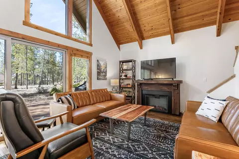 56921 Central Ln #12, Sunriver, OR 97707