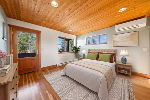 Bedroom - 18947 NW Squirreltail Loop, Bend, OR 97703 photo 1 of 9