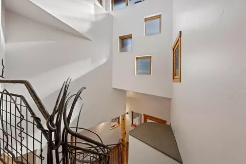 Entry Way - 18947 NW Squirreltail Loop, Bend, OR 97703 photo 4 of 5
