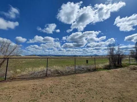 586 Minerva St, Metolius, OR 97741 photo 26