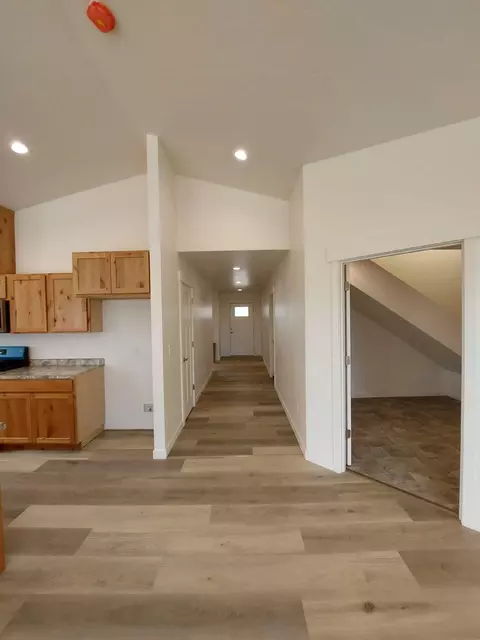 586 Minerva St, Metolius, OR 97741 photo 9
