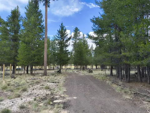 corral court LOT 12, La Pine, OR 97739