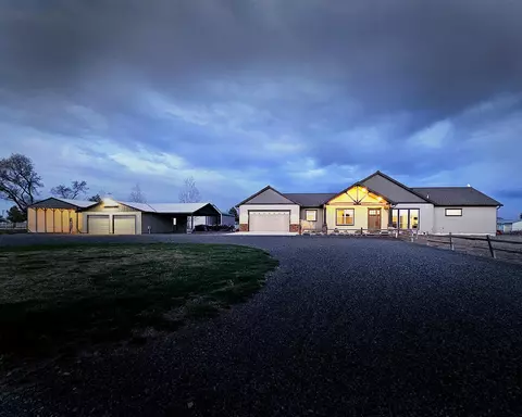 6615 SW Rose St, Culver, OR 97734