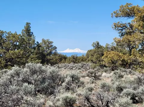 900 SE Birch Ln, Prineville, OR 97754