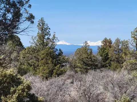 5800 SE Walnut Ln, Prineville, OR 97754