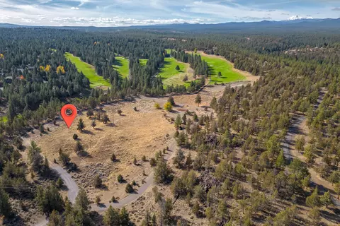 3965 NW Rocher Way, Bend, OR 97703 photo 4