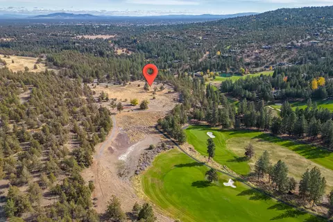 3965 NW Rocher Way, Bend, OR 97703 photo 2