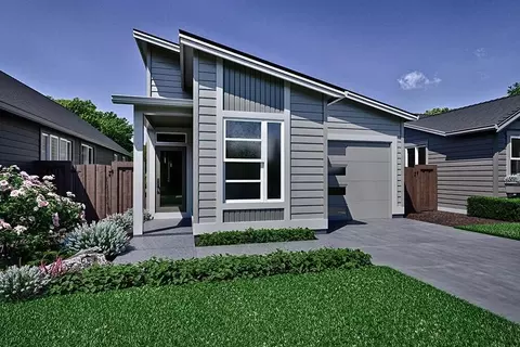 21419 NE Hayloft Pl, Bend, OR 97701